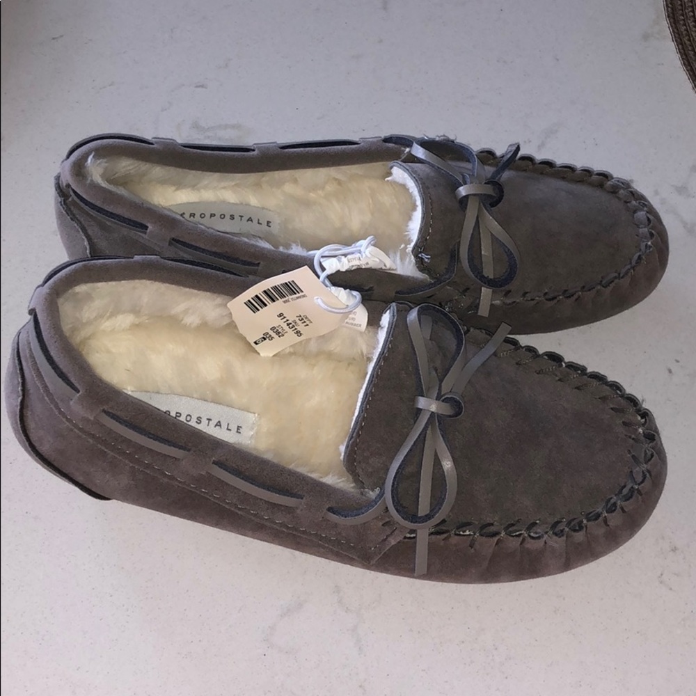 Aeropostale slippers